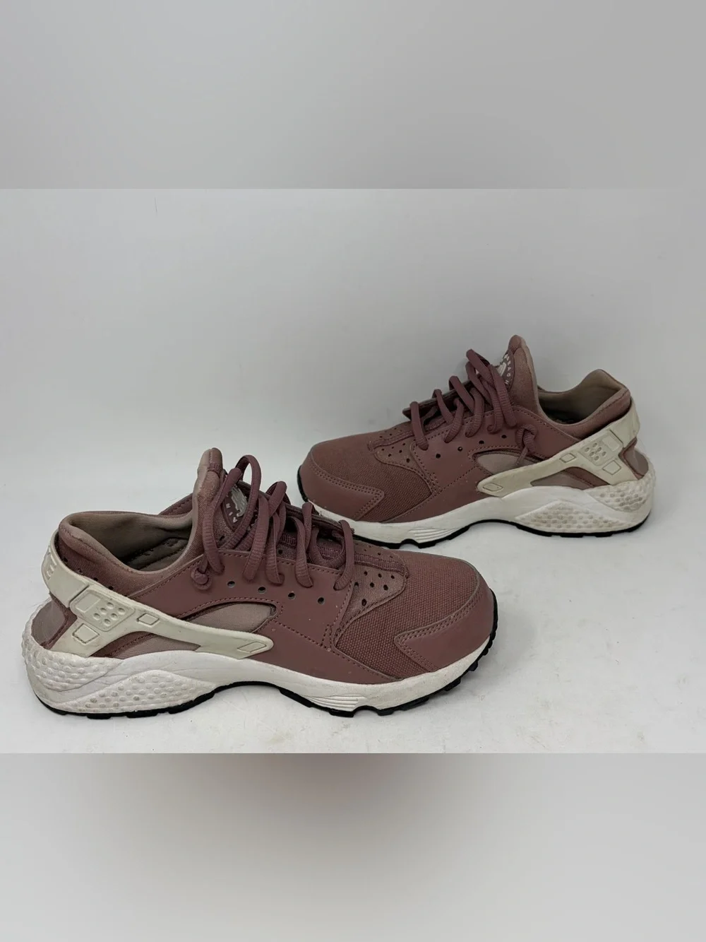 Nike Air Mauve Huarache Sneakers Size Women’s 7